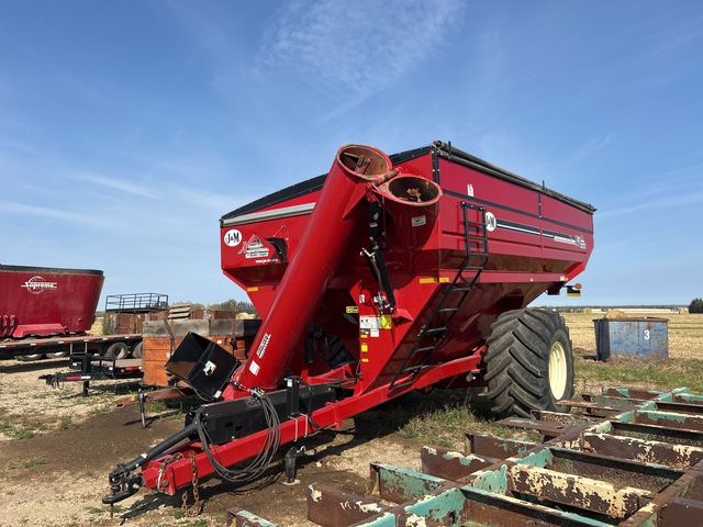 2018 J&M 1012 1025 bu S/A Grain Cart