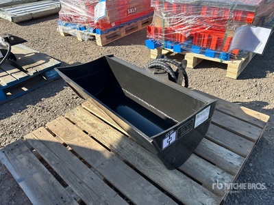 2025 GIYI GY-D3T 32 in Hydraulic Tilting Baggerlöffel - Fits Cat (Unused)