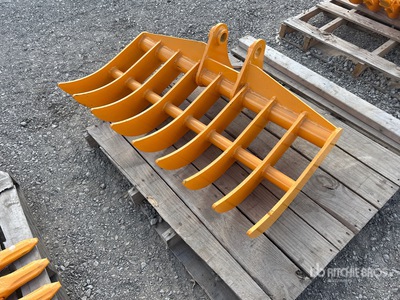 2025 GIYI 43 in Excavator Rake - Fits Cat 305 (Unused)