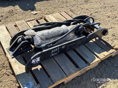 2025 GIYI GY-XJ7T 46 in Hydraulic Excavator Thumb - Fits Cat (Unused)