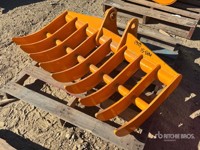 2025 GIYI 44 in Excavator Rake - Fits Cat 305 (Unused)