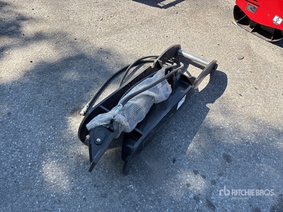 2025 GIYI GY-XJ7T 43 in Hydraulic Excavator Thumb - Fits 7 - 9 ton (Unused)
