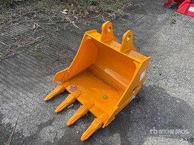 2025 GIYI GY-BK 24 in Digging Excavator Bucket - Fits Cat 305 (Unused)
