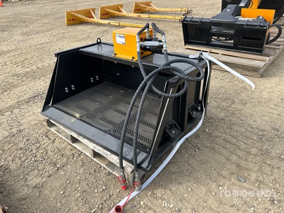 2025 GIYI MVB43 43 in Mini Skid Steer Screening Bucket (Unused)