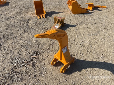 2025 GIYI Excavator Ripper - Fits CAT 305 (Unused)