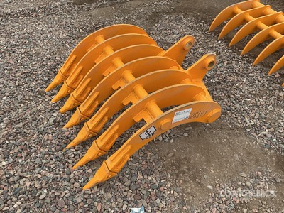 2025 GIYI 32 in Excavator Rake - Fits Cat 305 (Unused)