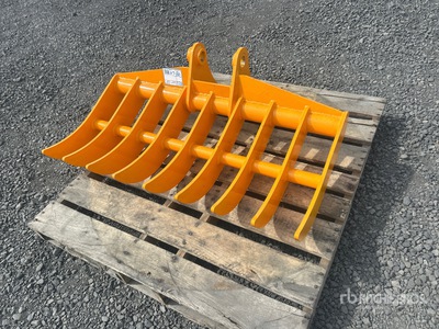 2025 GIYI 44 in Excavator Rake - Fits Cat 305 (Unused)