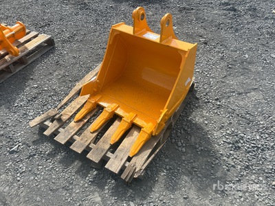 2025 GIYI GY-BK 24 in Digging Excavator Bucket - Fits Cat 305 (Unused)