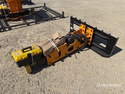 2025 GIYI GY-D680 Skid Steer Post Driver (Unused)
