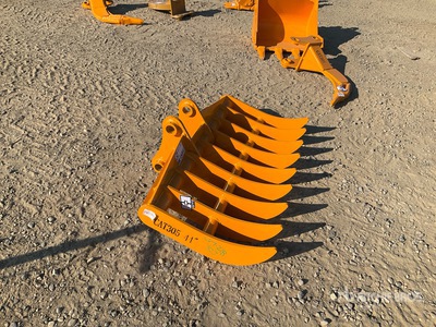 2025 GIYI 44 in Teeth Excavator Rake - Fits Cat 305 (Unused)