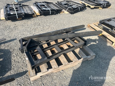 2025 GIYI GY-DHC 59 in Skid Steer Forks (Unused)