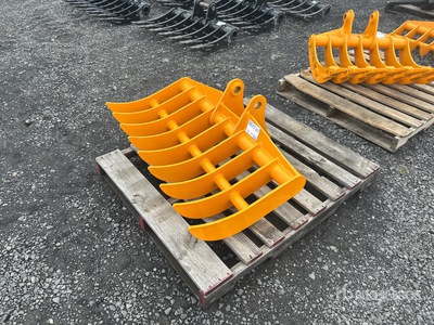 2025 GIYI 44 in Excavator Rake - Fits Cat 305 (Unused)