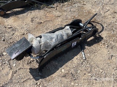 2025 GIYI GY-XJ5T 12 in Hydraulic Excavator Thumb - Fits Cat (Unused)