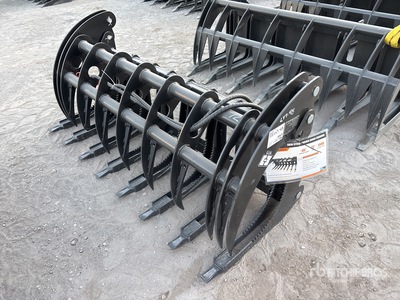 2025 GIYI GYCLG72C 72 in Skid Steer Root Rake (Unused)