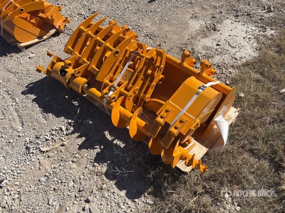 Quantity of (8) 2025 GIYI Cat 301 VCA-8 Mini Excavator Attachments - Fits Cat 301 (Unused)