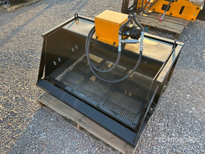 2025 GIYI GY-MVB43 46 in Mini Vibration bucket (Unused)