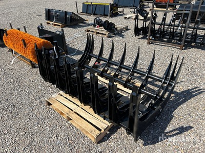 2025 GIYI GYCLG72C Log Skid Steer Grapple Bucket (Unused)