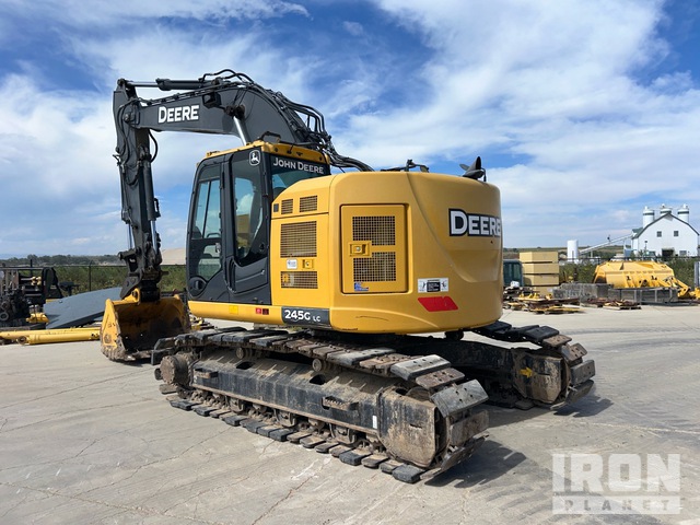 EXCAVADORA 2017 JOHN DEERE 245G
