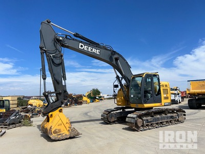 2017 John Deere 245G Tracked Excavator