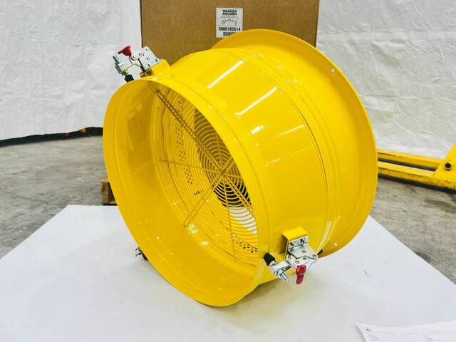 Quantity of (5) Wacker Neuson 20 in. Return Duct Adapters (Unused)