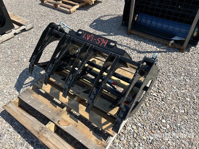 2025 GIYI GY-MCLG60 44 in Skid Steer Grapple (Unused)