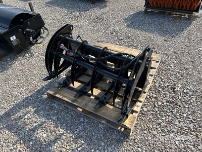 2025 GIYI GY-MCLG60 42 in Mini Skid Steer Grapple (Unused)