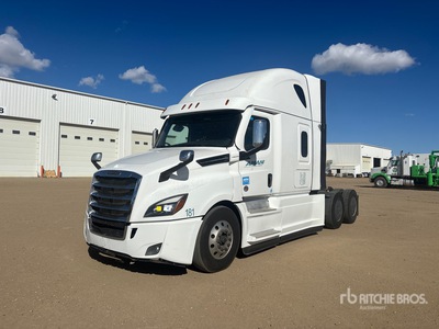 2023 Freightliner Cascadia 126 6x4 T/A Sleeper Truck Tractor