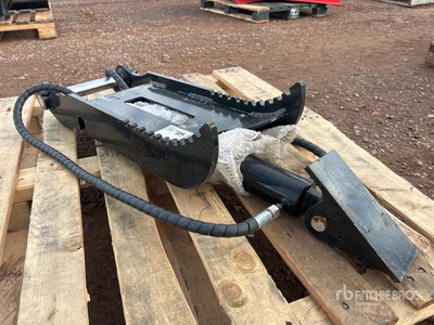 2025 GIYI GY-XJ3T Hydraulic Excavator Thumb - Fits Cat 3 ton (Unused)