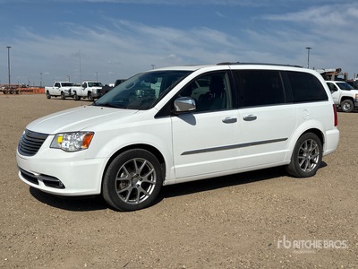 2015 Chrysler Town & Country Minivan