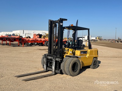 2005 Cat GP50 11000 lb Pneumatic Tire Forklift