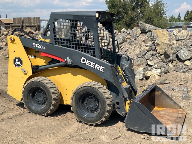 MINI CARGADOR SOBRE RUEDAS 2019 JOHN DEERE STEER