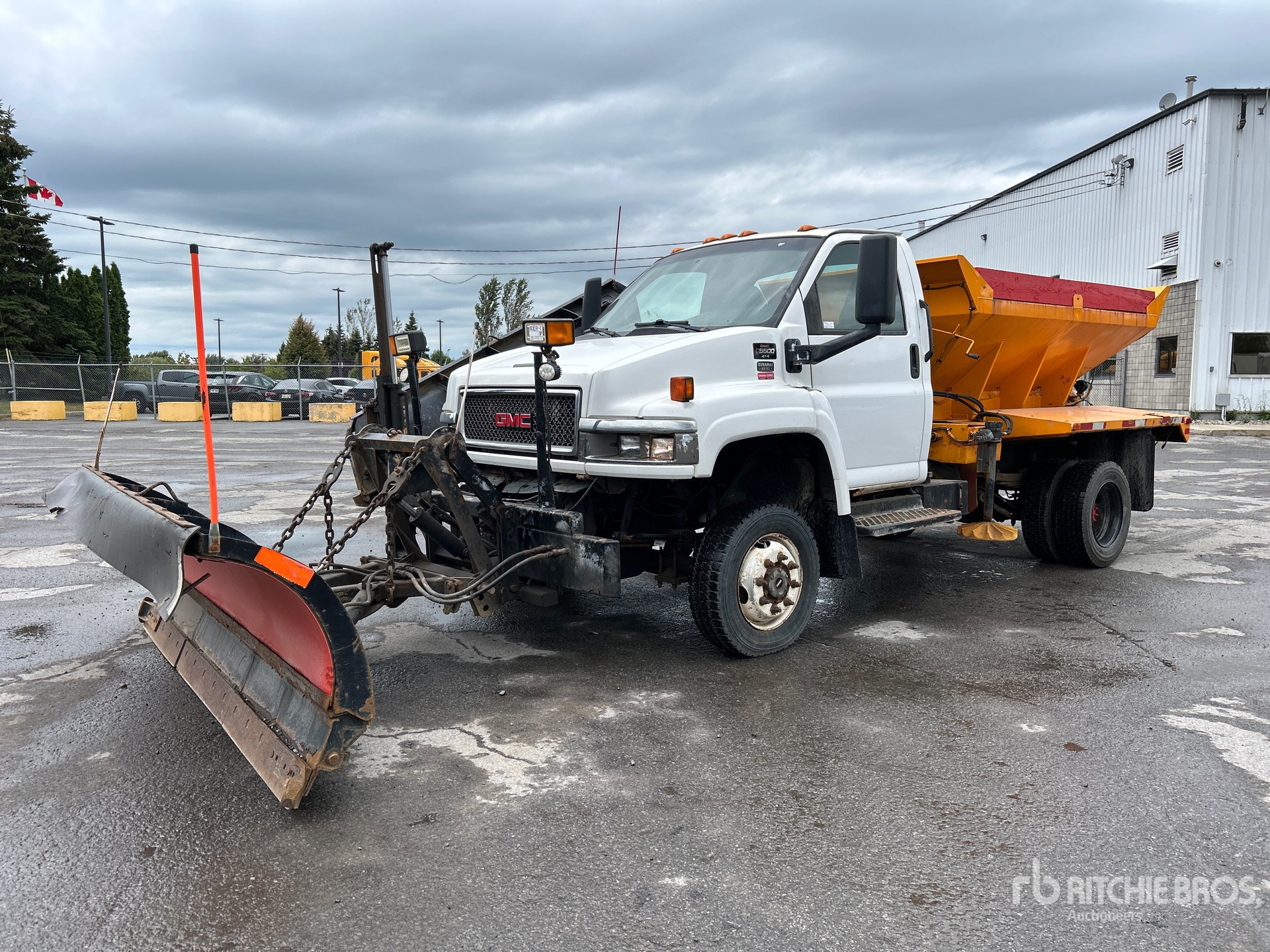 2008 GMC C5500 4x4 Snow Plow Truck