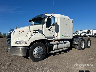 2005 Mack CX613 6x4 Cabeza Tractora Cabina Dormitorio