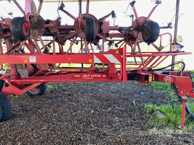 2018 Lely Lotus 900 Hay Tedder