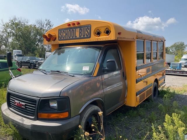 2014 Chevrolet Express 3500 4x2 1-Seat Mini Bus 2014 Chevrolet Express 3500 4x2 1-Seat Mini Bus
