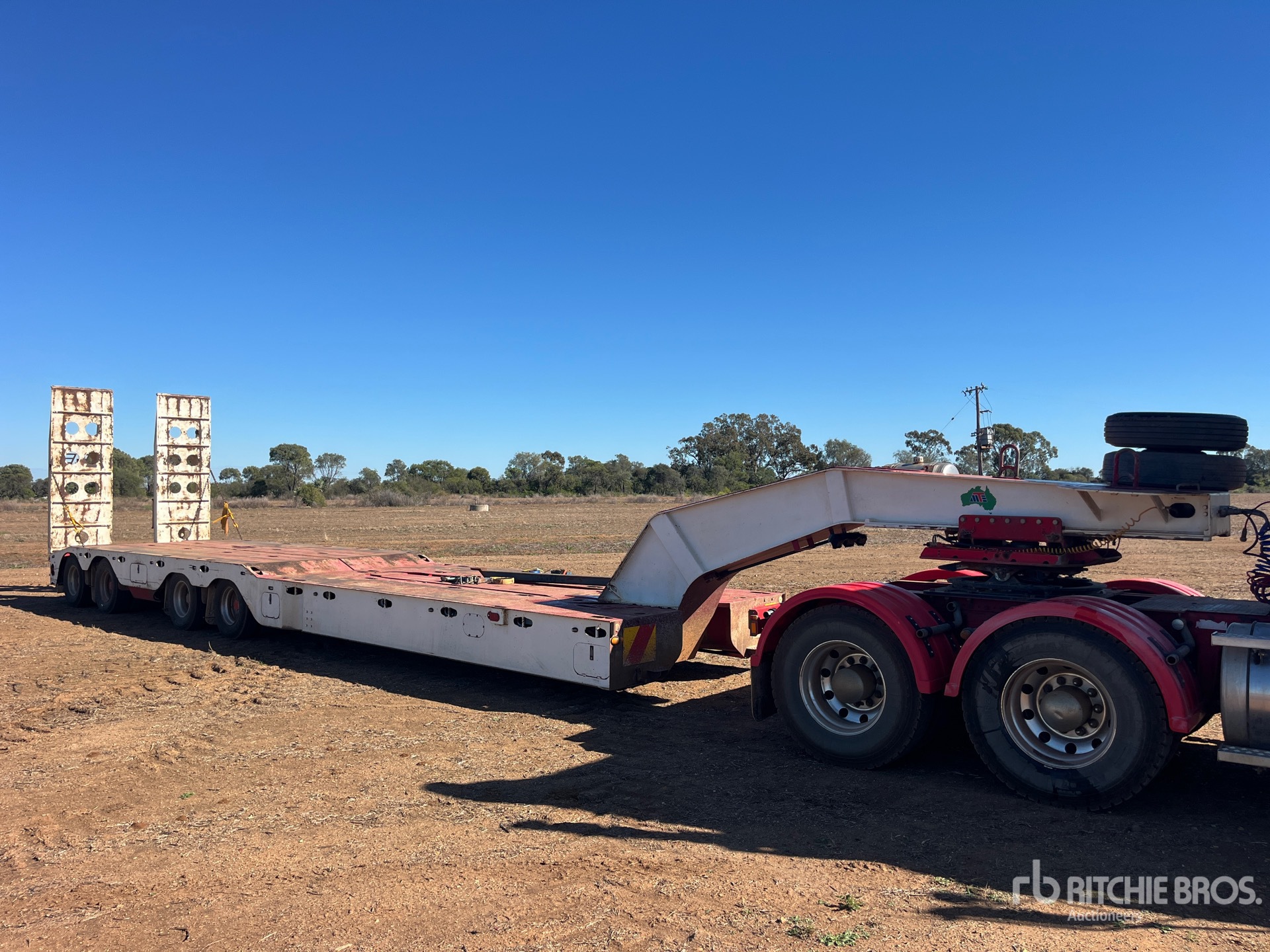 2009 MTE 4 Rows of 4 8 m - 14 m Extendable Hydraulic Widening Lowboy Trailer
