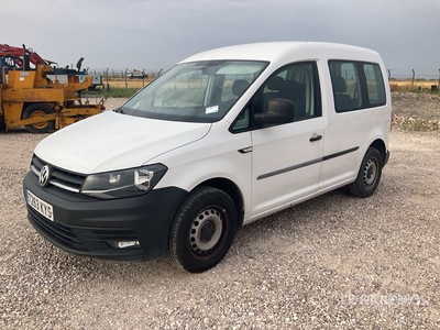 2019 Volkswagen Caddy Passenger Van