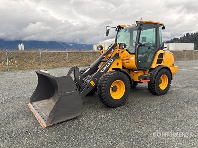 2022 Volvo L25H Wheel Loader