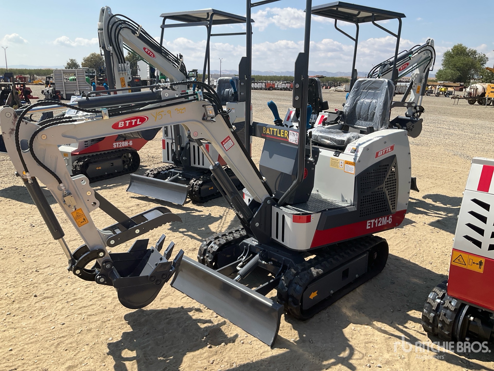 2025 BTTL BTTL12 Mini Excavator (Unused)