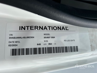 2025 International MV607 SBA Camion fourgon