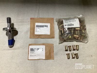 (495) Pins, (1) Quill Setting & Assorted Items