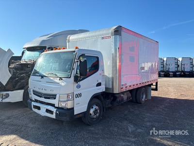 2015 Mitsubishi Fuso FE 4x2 Camion fourgon