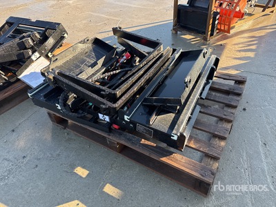 2025 GIYI GY-CYHC Qty of Mini Side Shift and Forks (Unused)