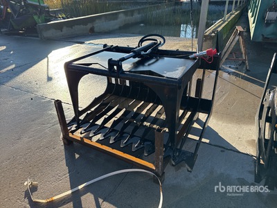 2025 GIYI HWG44C Skid Steer Hollow Wood Grabber (Unused)