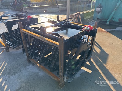 2025 GIYI GY-HWG44C Skid Steer Hollow Wood Grabber Skid Steer Grapple (Unused)