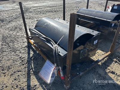 2025 GIYI VR39 Skid Steer Roller (Unused)