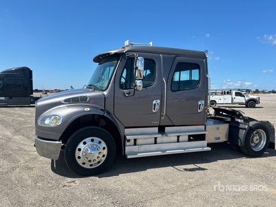 2007 Freightliner M2 106 4x2 Crew Cab 2-Achs Sattelzugmaschine mit Schlafkabine