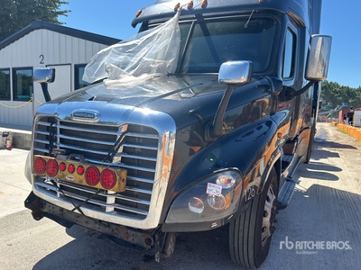 2017 Freightliner Cascadia 125 T/A Sleeper Truck Tractor