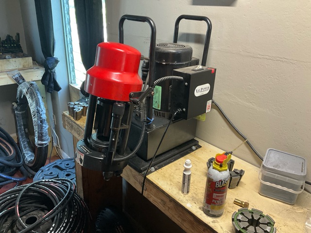 Hydraulic Hose Fabrication Machine w/Hose, Fittings, Saw & Air Compressor Hydraulic Hose Fabrication Machine w/Hose, Fittings, Saw & Air Compressor