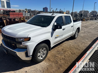 2020 Chevrolet 1500 Silverado Silverado 4x4 Crew Cab Non operational بيك اب